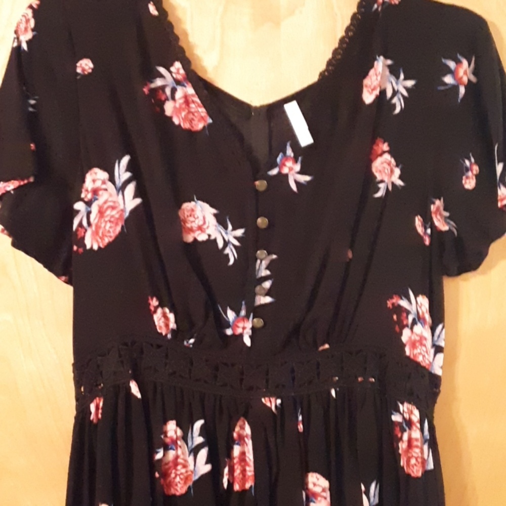 Dress - Picture 4 of 4